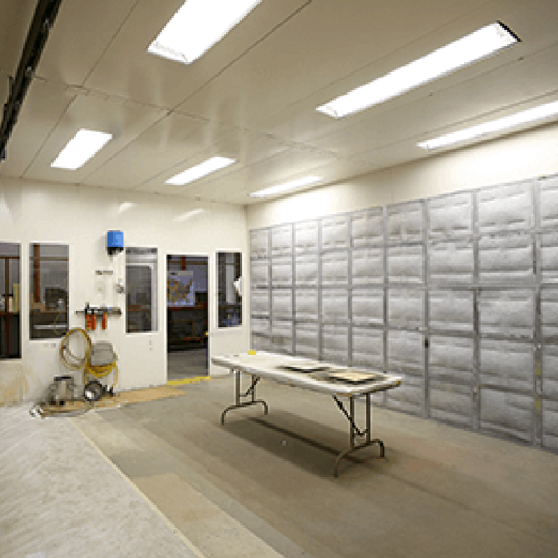 Cross draft liquid spray booth